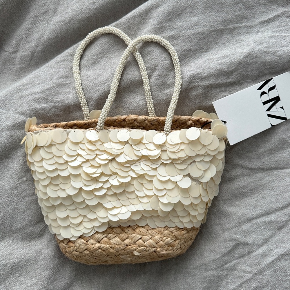 ✨NWT✨ Sequin woven mini bag